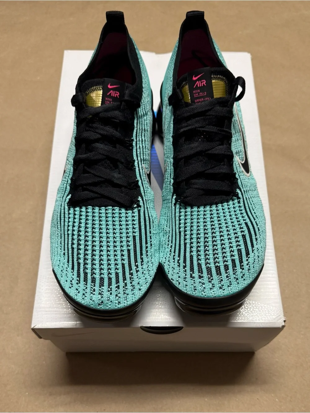 Nike Air Vapormax 3 South Beach Mens size 10 running shoes Rare!